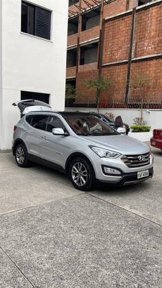 HYUNDAI SANTA FÉ 3.3 MPFI 4X4 7 LUGARES V6 270CV GASOLINA 4P AUTOMÁTICO HYUNDAI SANTA FÉ 3.3 MPFI 4X4 7 LUGARES V6 270CV GASOLINA 4P AUTOMÁTICO